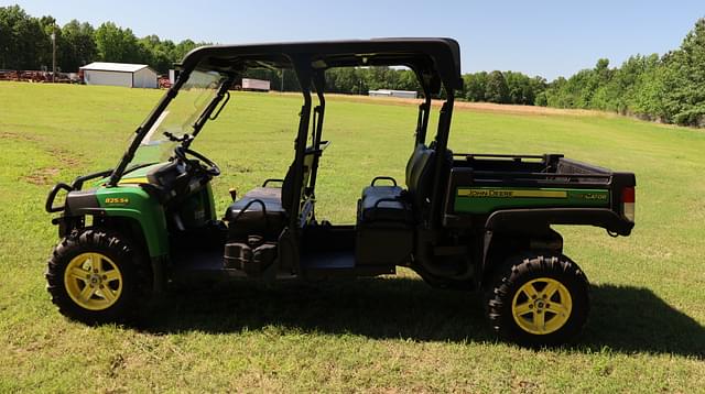 Image of John Deere XUV 825E equipment image 3