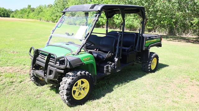 Image of John Deere XUV 825E equipment image 1