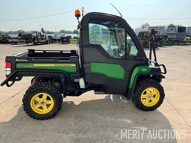 Image of John Deere Gator XUV 825i equipment image 4