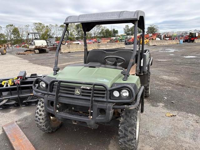 Image of John Deere Gator XUV 825i equipment image 2