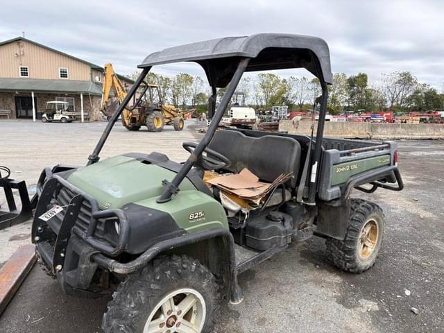 Image of John Deere Gator XUV 825i equipment image 1