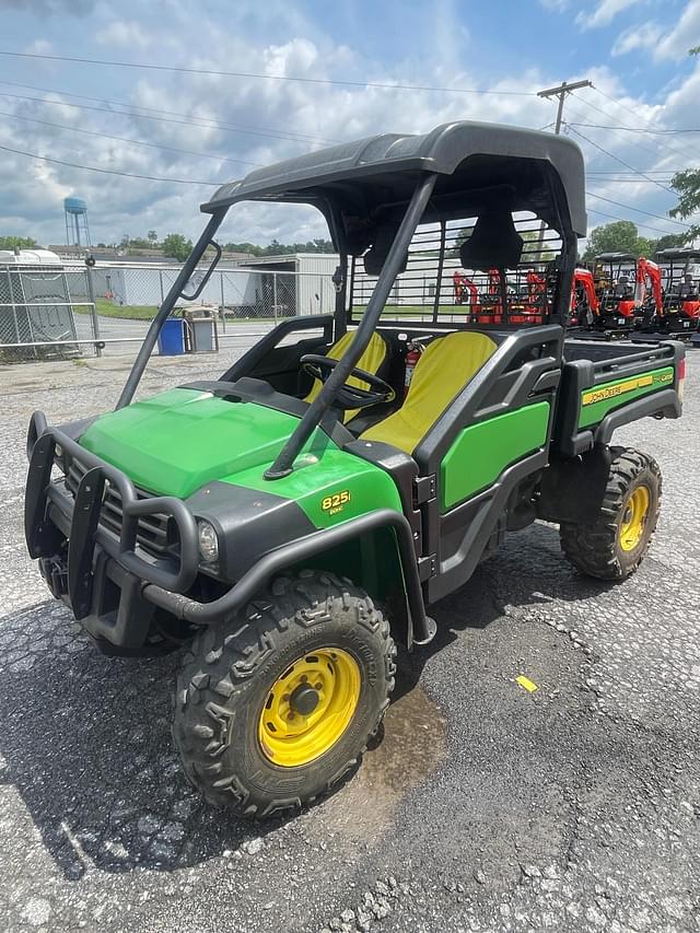 Image of John Deere Gator XUV 825i equipment image 2