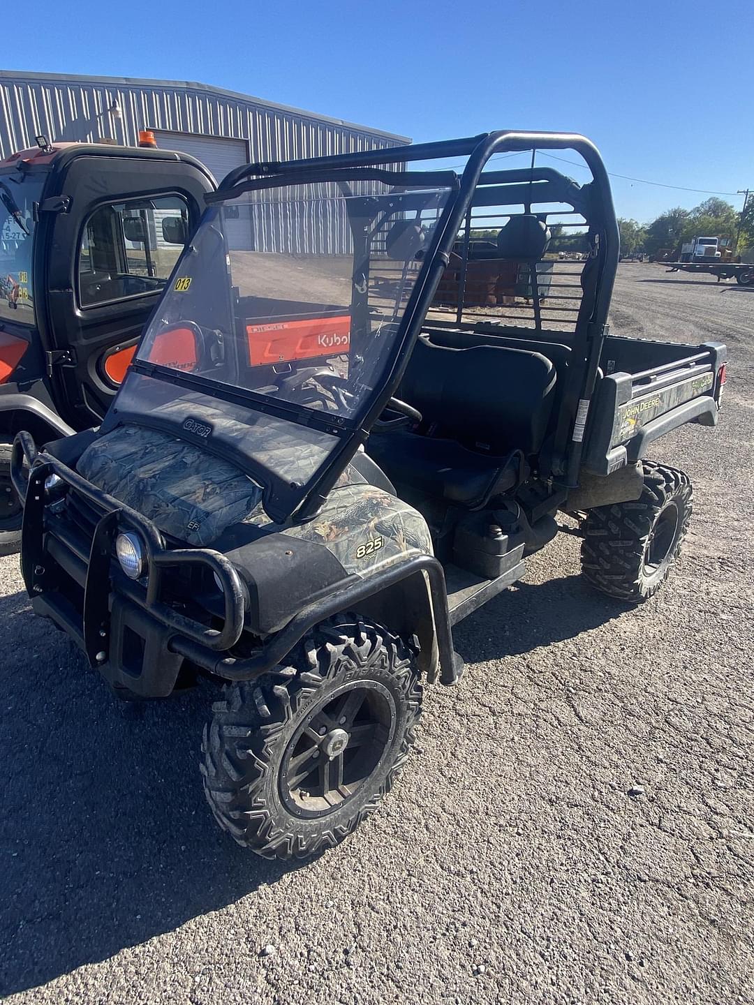 Image of John Deere Gator XUV 825i Primary image