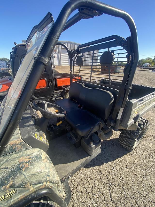 Image of John Deere Gator XUV 825i equipment image 2