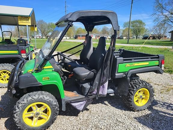 Image of John Deere Gator XUV 825i equipment image 1