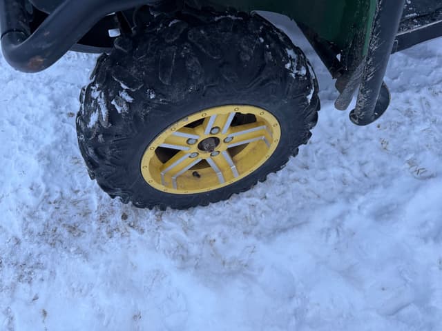 Image of John Deere Gator XUV 825i equipment image 3