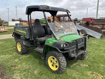 John Deere Gator XUV 825i Equipment Image0