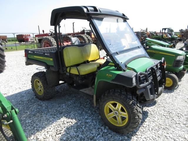 Image of John Deere Gator XUV 825i equipment image 1