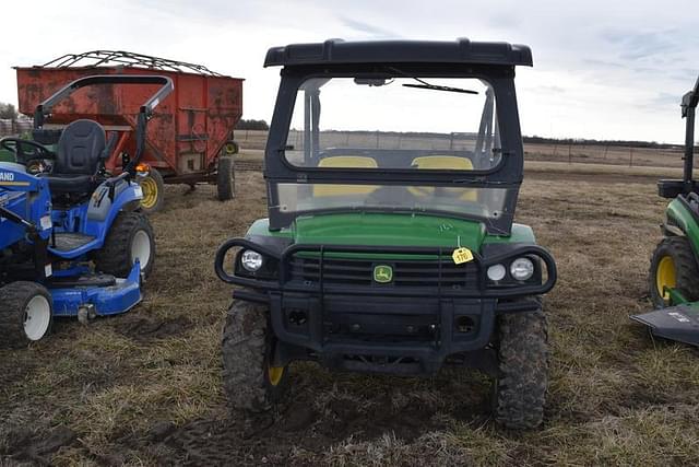 Image of John Deere Gator XUV 825i equipment image 1