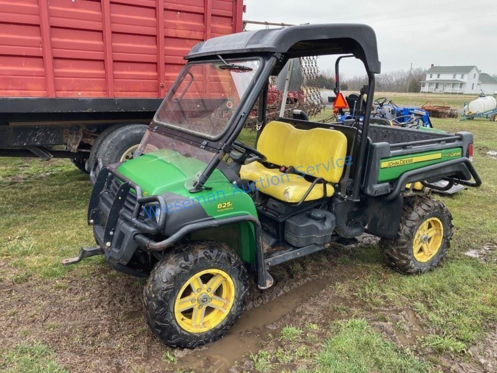 Main image John Deere Gator XUV 825i