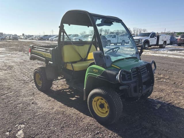 Image of John Deere Gator XUV 825i equipment image 4