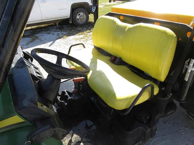 Image of John Deere Gator XUV 825i equipment image 3