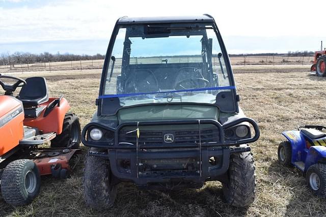 Image of John Deere Gator XUV 825i equipment image 1