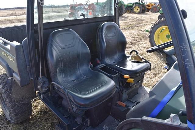 Image of John Deere Gator XUV 825i equipment image 4