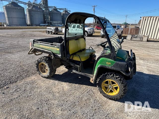 Image of John Deere Gator 825i equipment image 4