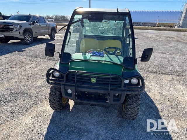 Image of John Deere Gator 825i equipment image 2