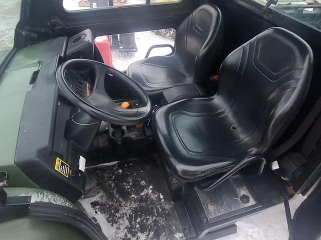 Image of John Deere Gator XUV 825i equipment image 4