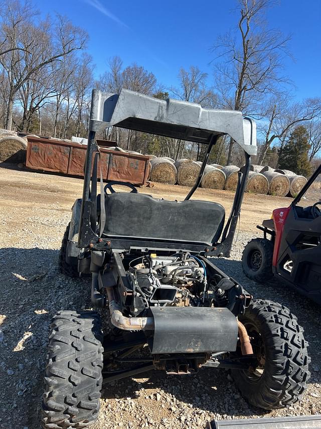 Image of John Deere Gator XUV 825i equipment image 2