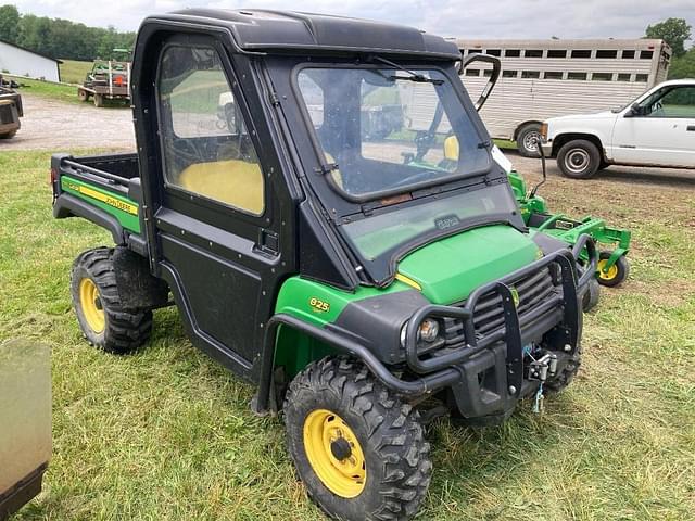 Image of John Deere Gator XUV 825i equipment image 2