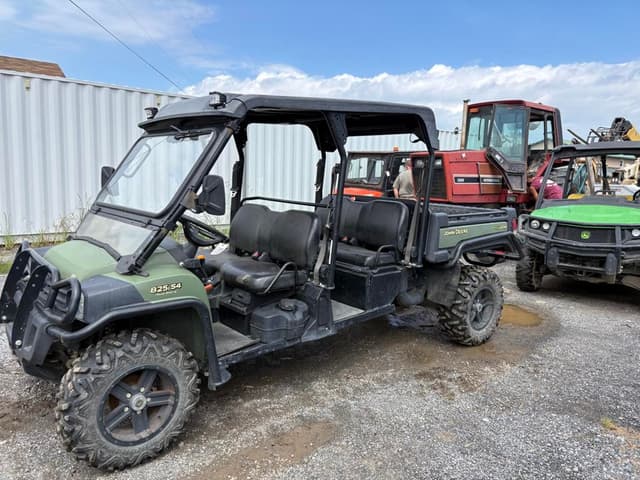 Image of John Deere Gator XUV 825i S4 equipment image 1