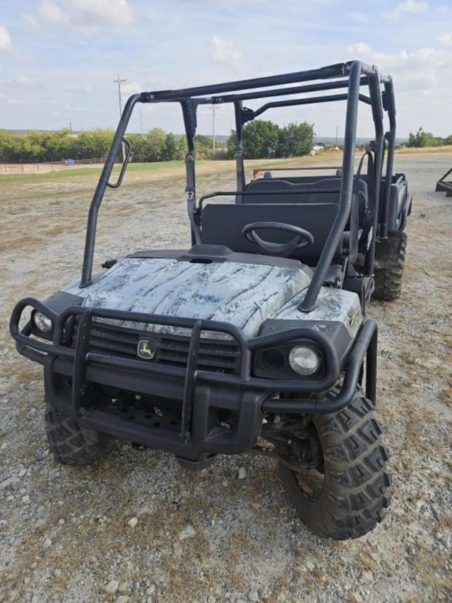Image of John Deere Gator XUV 825i equipment image 1