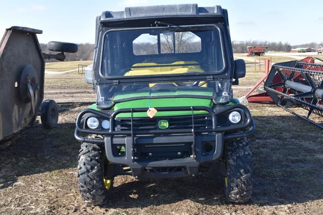 Image of John Deere Gator XUV 825i S4 equipment image 1