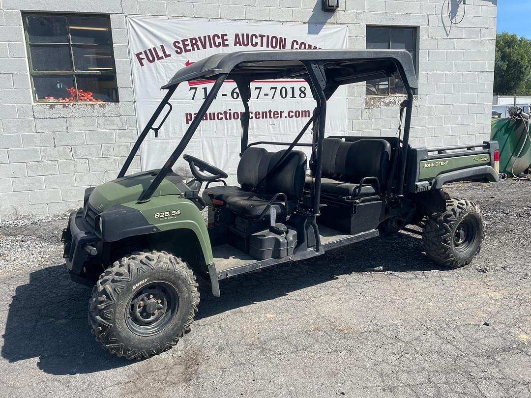 Image of John Deere Gator XUV 825i S4 Primary image