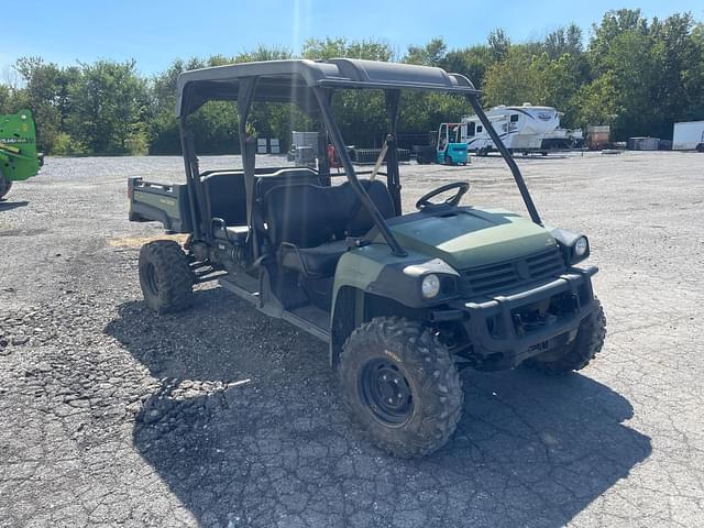 Image of John Deere Gator XUV 825i S4 equipment image 1