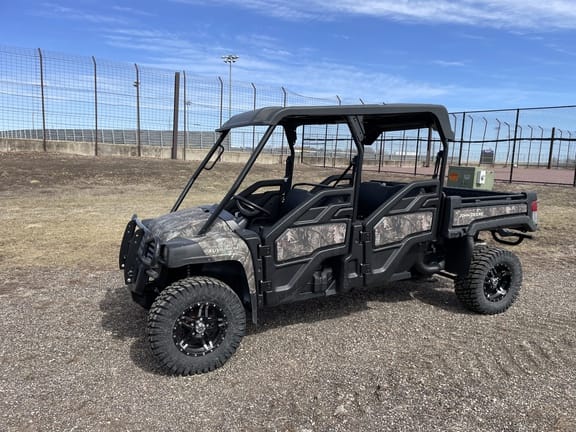 2024 John Deere XUV 825M S4 Equipment Image0