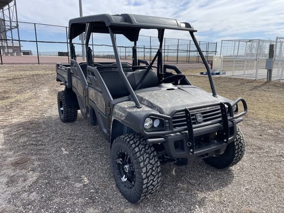 Image of John Deere XUV 825M S4 equipment image 4