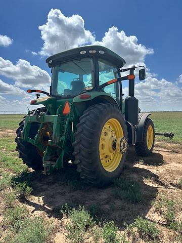 Image of John Deere 8260R Image 1