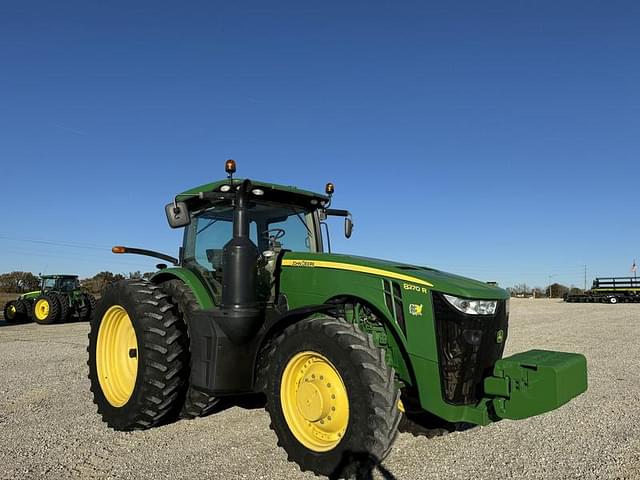 Image of John Deere 8270R equipment image 2