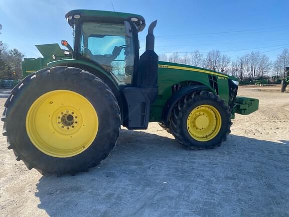 Image of John Deere 8270R equipment image 3