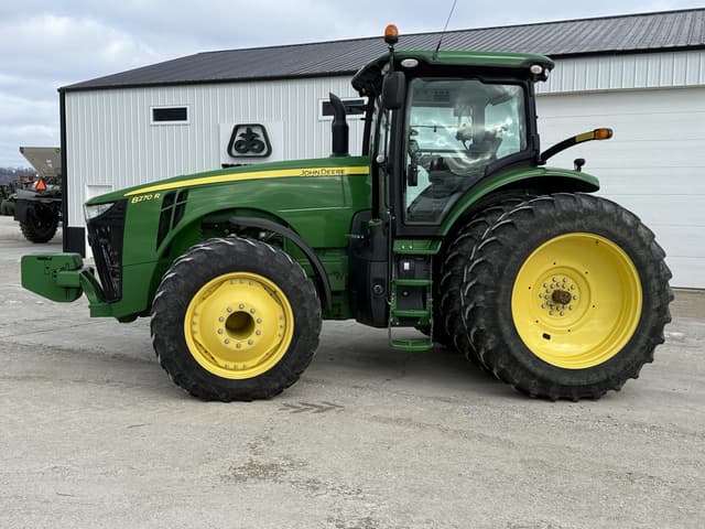 Image of John Deere 8270R equipment image 2