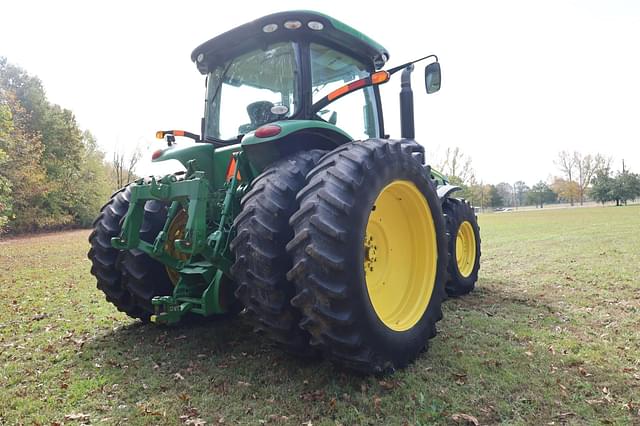 Image of John Deere 8285R equipment image 4