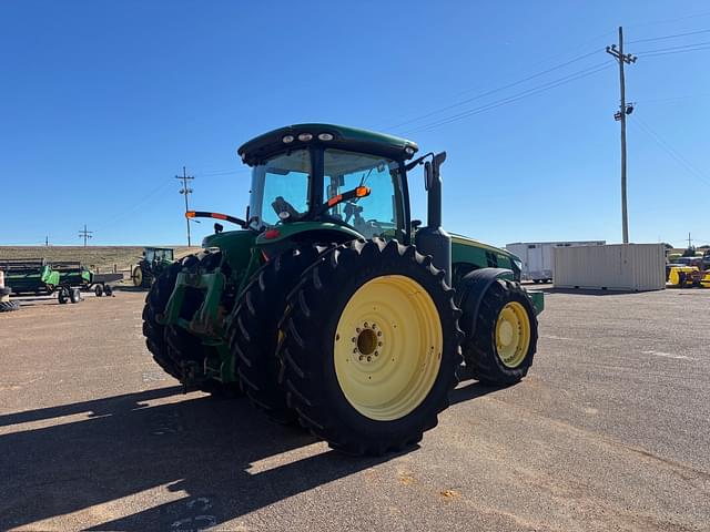 Image of John Deere 8285R equipment image 3