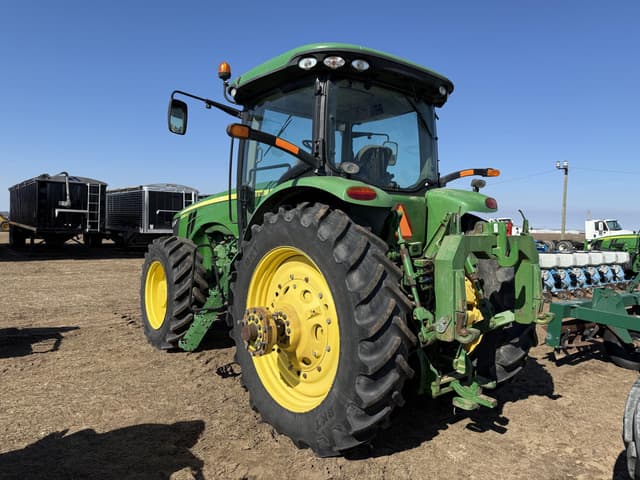 Image of John Deere 8285R equipment image 3