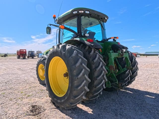 Image of John Deere 8285R equipment image 3