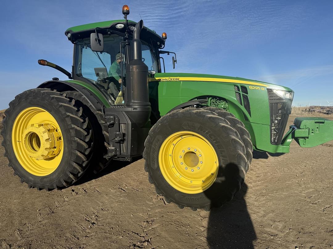 Image of John Deere 8295R Primary image