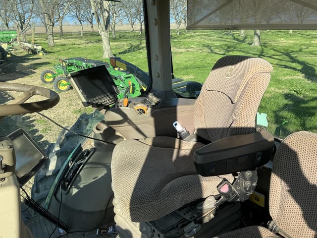 Image of John Deere 8295R equipment image 4