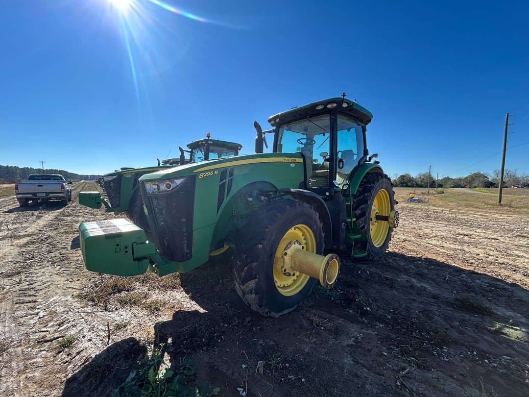 Image of John Deere 8295R Image 1
