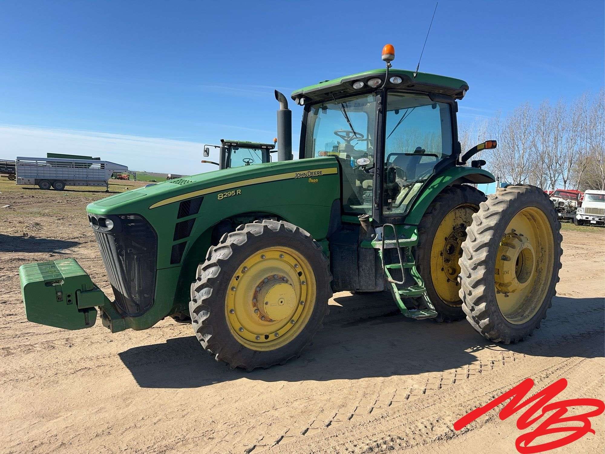 John Deere 8295R Equipment Image0