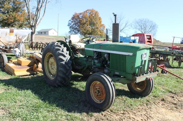 Image of John Deere 830 equipment image 2