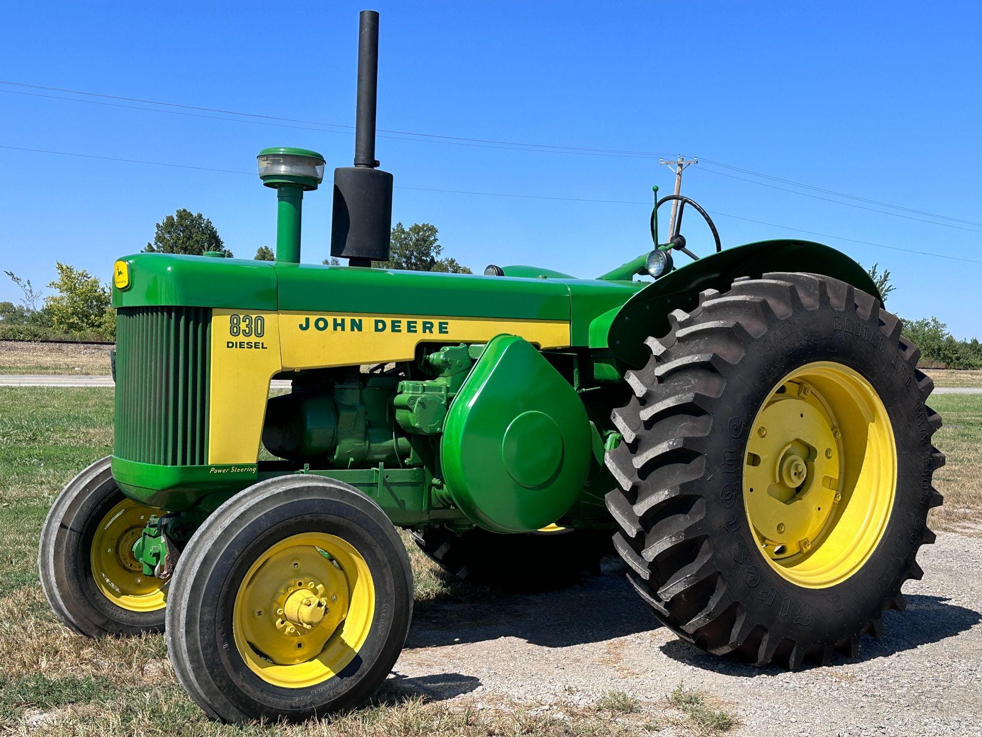 Main image John Deere 830
