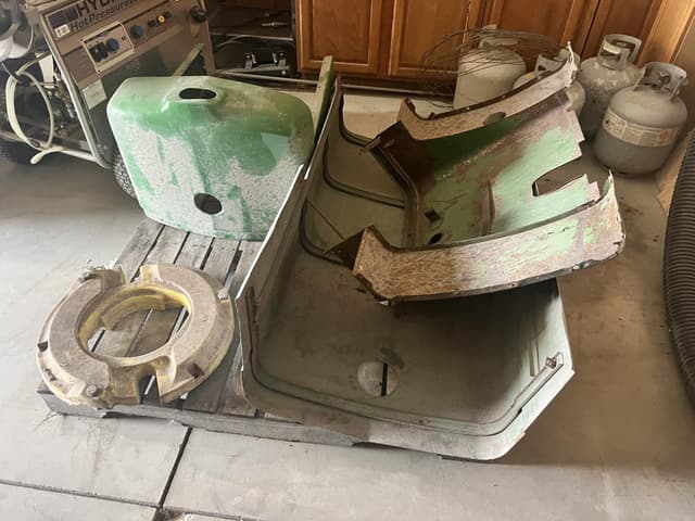 Image of John Deere 830 equipment image 2