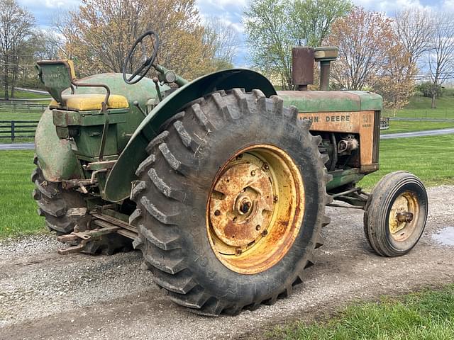 Image of John Deere 830 equipment image 2