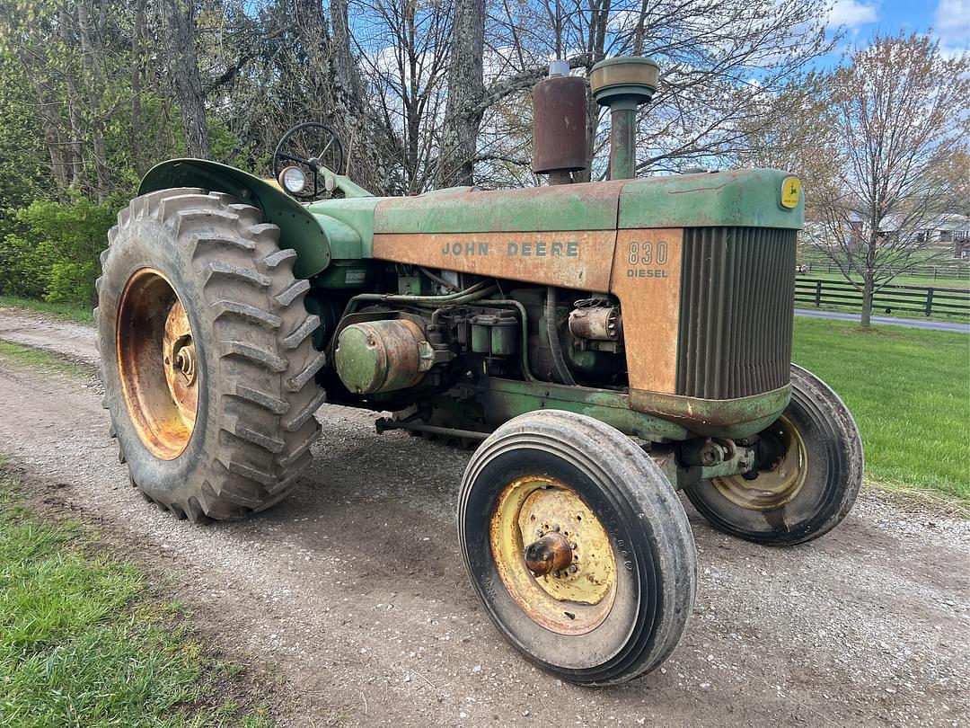 Image of John Deere 830 Primary image