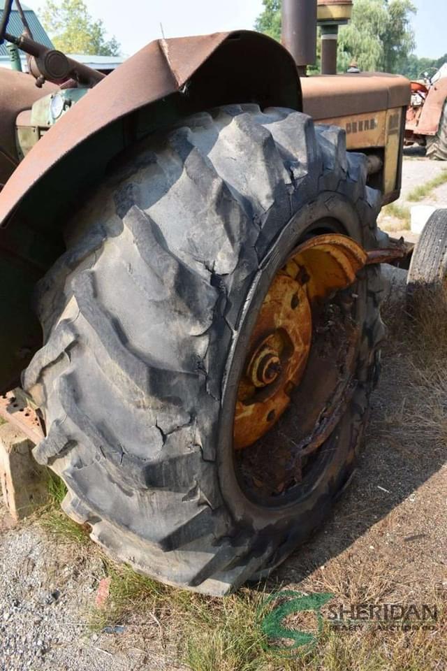 Image of John Deere 830 equipment image 4