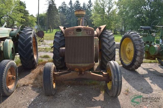 Image of John Deere 830 equipment image 1