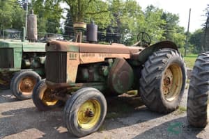 John Deere 830 Image